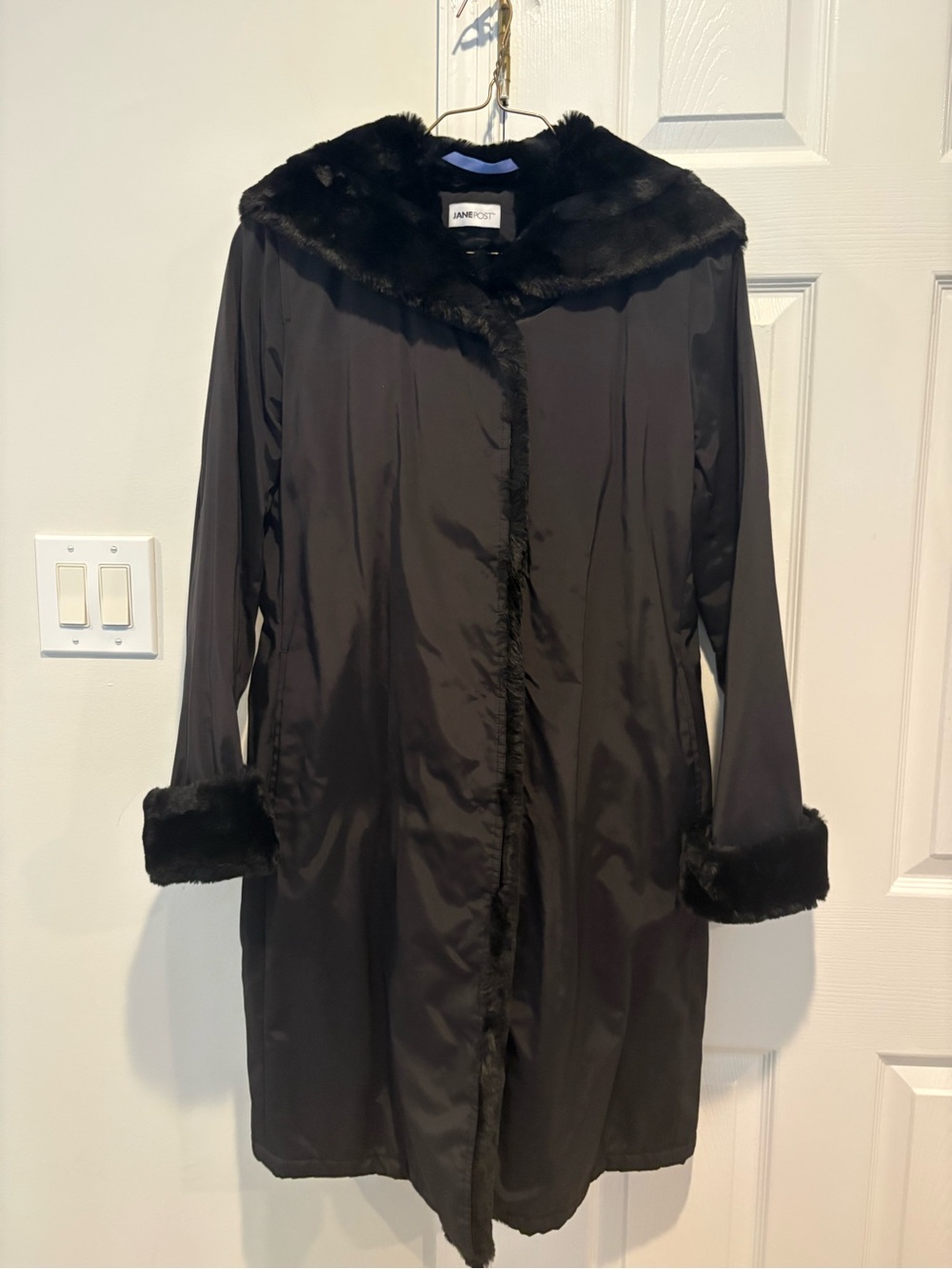 Jane Post Black Faux Fur-Trimmed Long Robe